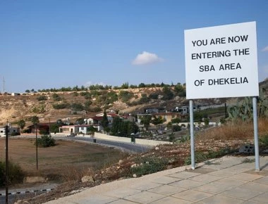 Η Λευκωσία επιδιώκει να διώξει τους Βρετανούς από την Κύπρο μέσω... Μαυρικίου: Αμερικανικός δάκτυλος;
